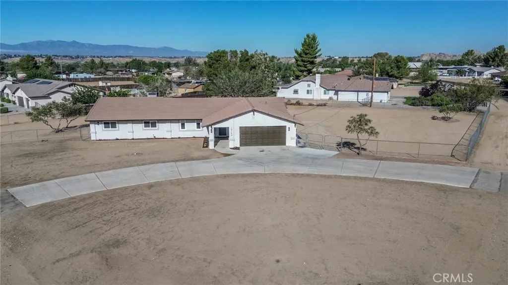 15194 Tacony Road, Apple Valley, CA 92307