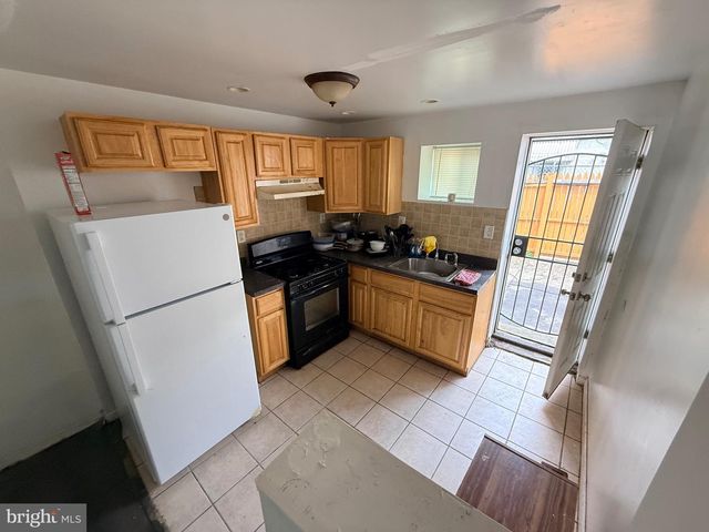 2241 SIGEL ST, Philadelphia, PA 19145