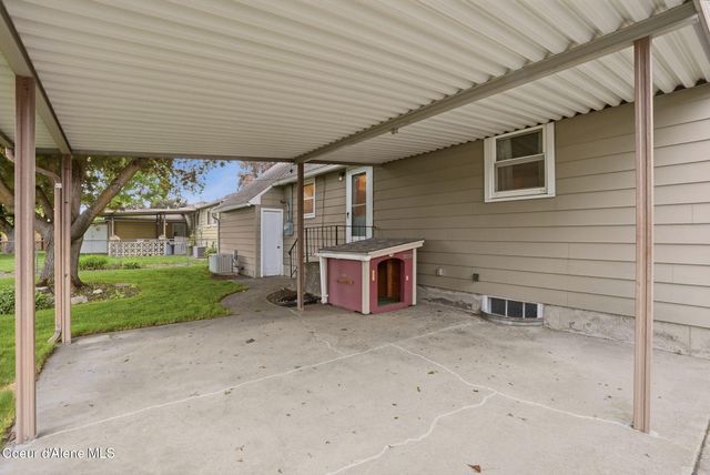 624 E Courtland Ave, Spokane, WA 99207