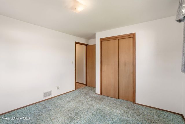 624 E Courtland Ave, Spokane, WA 99207