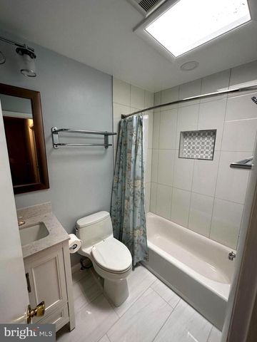 13524 ELLENDALE DR, Chantilly, VA 20151