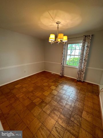13524 ELLENDALE DR, Chantilly, VA 20151