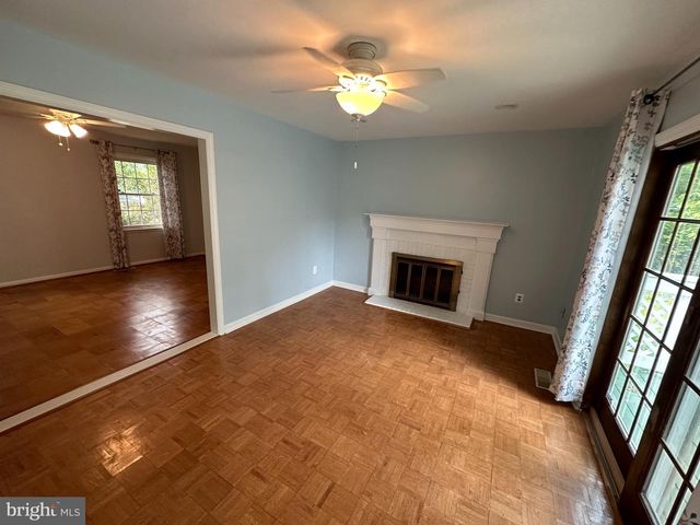 13524 ELLENDALE DR, Chantilly, VA 20151