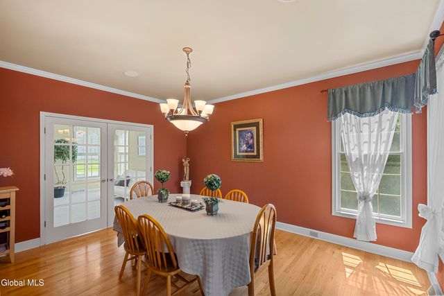 58 Dutch Meadows Drive, Colonie, NY 12047