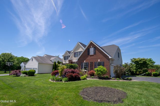 58 Dutch Meadows Drive, Colonie, NY 12047