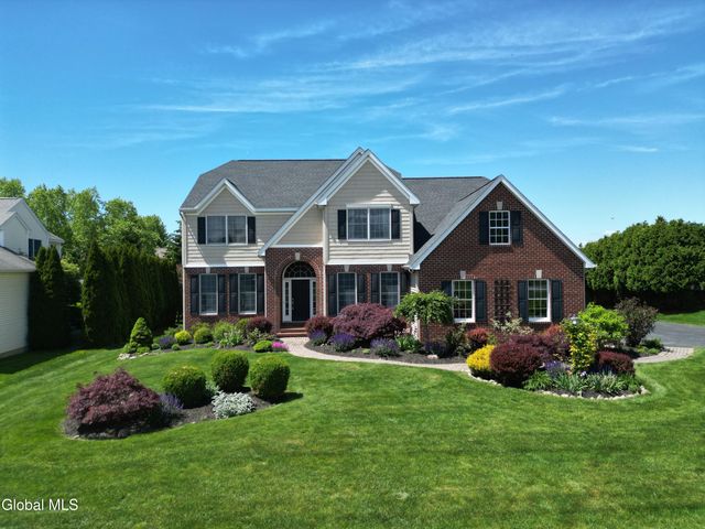 58 Dutch Meadows Drive, Colonie, NY 12047
