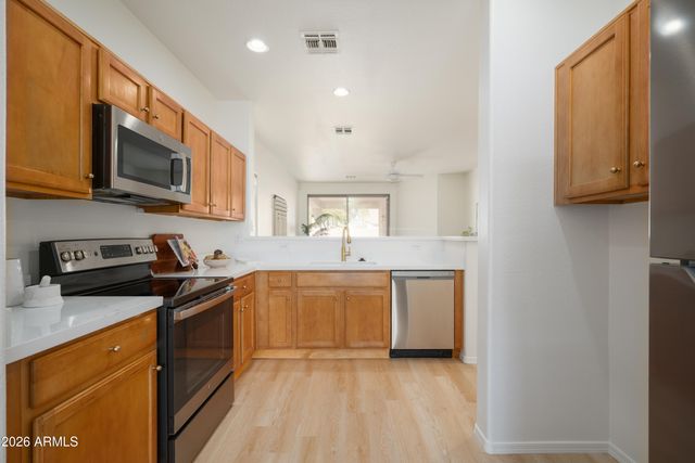 11560 W KINDERMAN Drive, Avondale, AZ 85323