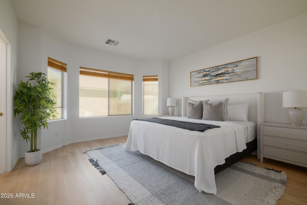 11560 W KINDERMAN Drive, Avondale, AZ 85323