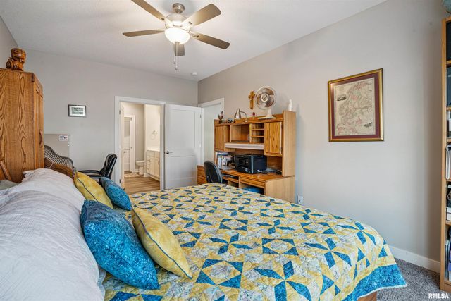 2406 13TH Street, Silvis, IL 61282