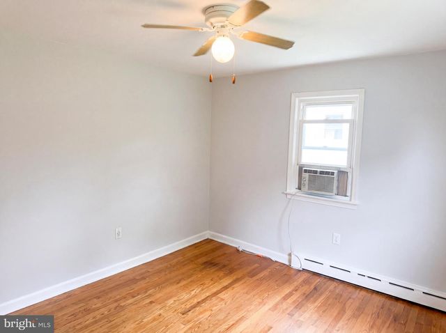 420 MANASSAS AVE, Front Royal, VA 22630