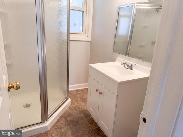 420 MANASSAS AVE, Front Royal, VA 22630