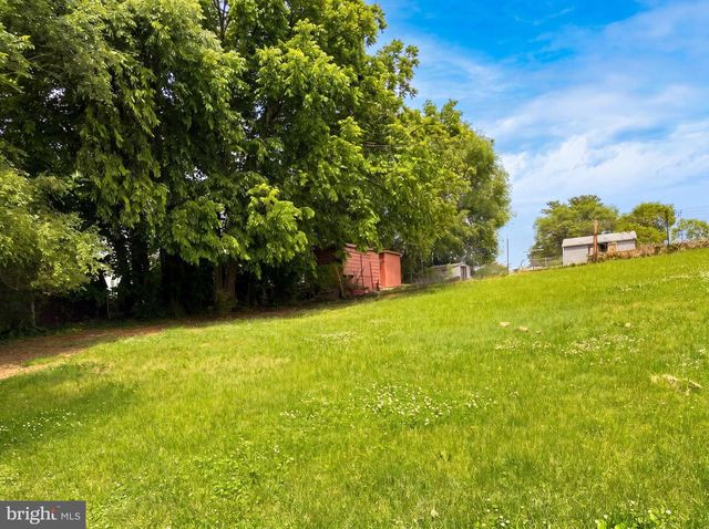 420 MANASSAS AVE, Front Royal, VA 22630