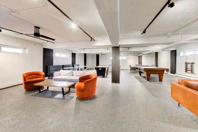 4980 N Marine Drive 1433, Chicago, IL 60640