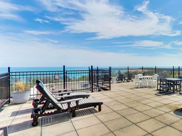 4980 N Marine Drive 1433, Chicago, IL 60640