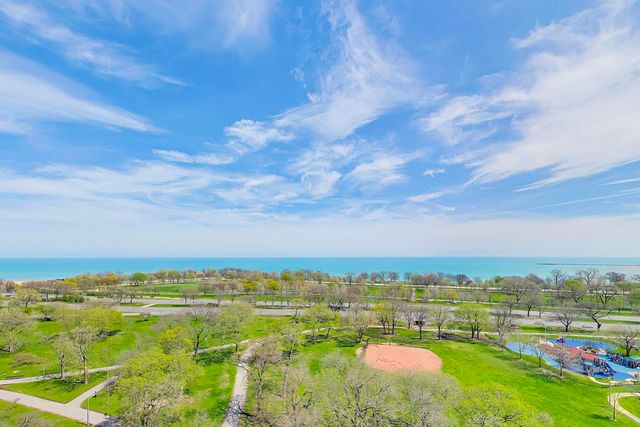 4980 N Marine Drive 1433, Chicago, IL 60640