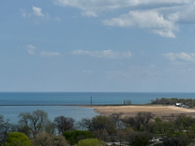 4980 N Marine Drive 1433, Chicago, IL 60640
