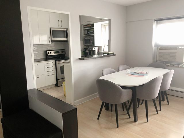 4980 N Marine Drive 1433, Chicago, IL 60640