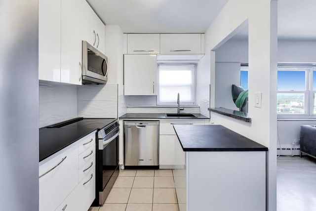 4980 N Marine Drive 1433, Chicago, IL 60640