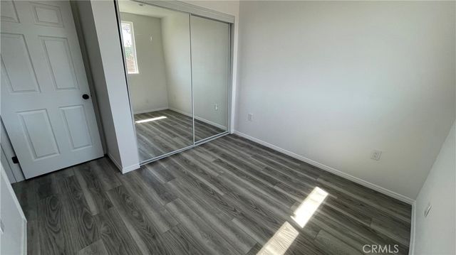 320 35th Street, Los Angeles, CA 90011