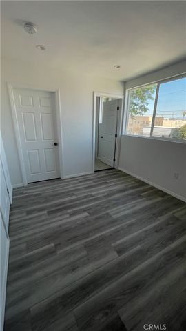 320 35th Street, Los Angeles, CA 90011