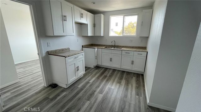 320 35th Street, Los Angeles, CA 90011