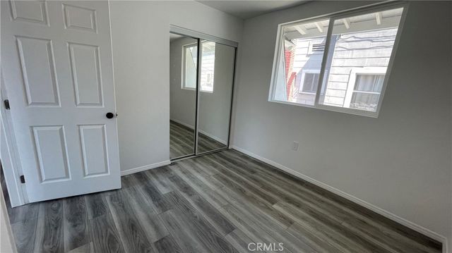320 35th Street, Los Angeles, CA 90011