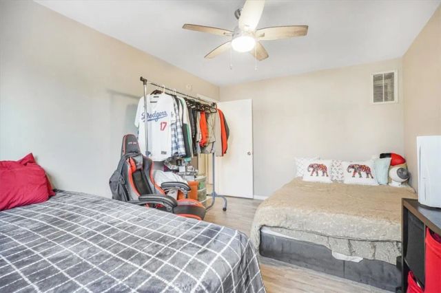 6904 Radford Avenue 1, North Hollywood, CA 91605