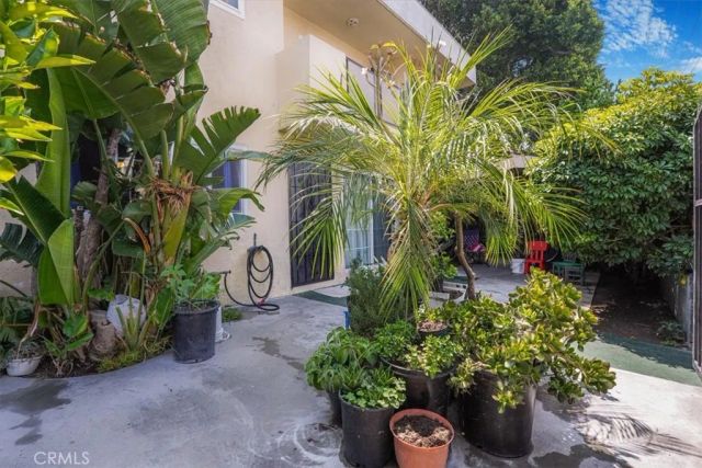 6904 Radford Avenue 1, North Hollywood, CA 91605