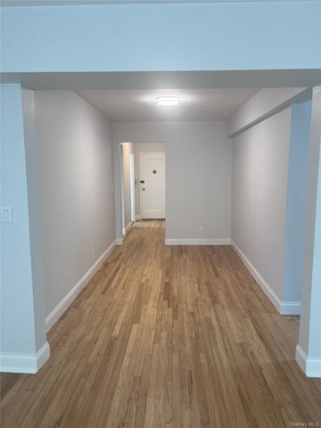 280 Collins Avenue 5J, Mount Vernon, NY 10552
