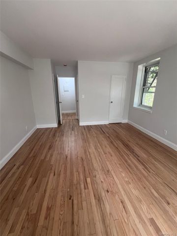 280 Collins Avenue 5J, Mount Vernon, NY 10552
