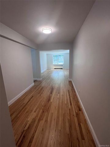 280 Collins Avenue 5J, Mount Vernon, NY 10552