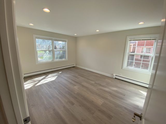 785 Pershing Avenue 3-B, Glen Ellyn, IL 60137