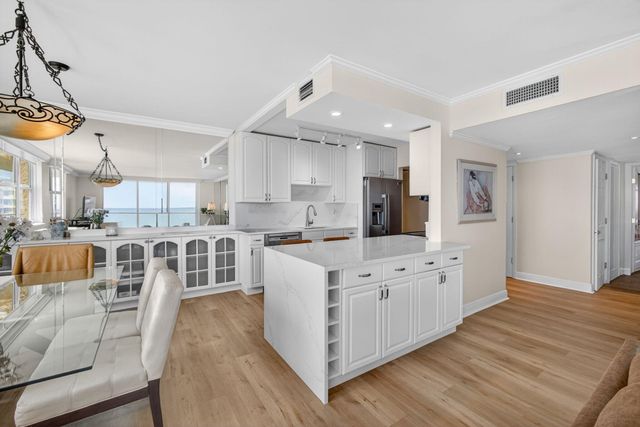 5440 N Ocean Drive 1006, Riviera Beach, FL 33404