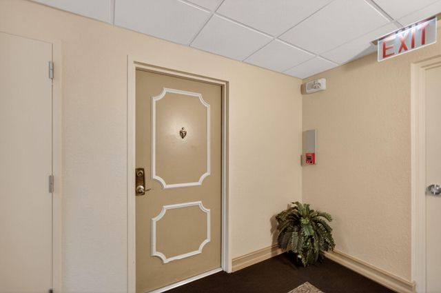 5440 N Ocean Drive 1006, Riviera Beach, FL 33404