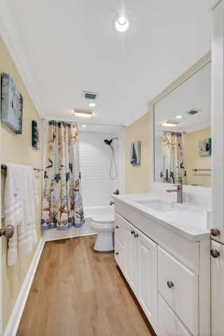 5440 N Ocean Drive 1006, Riviera Beach, FL 33404