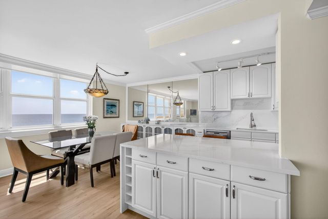 5440 N Ocean Drive 1006, Riviera Beach, FL 33404
