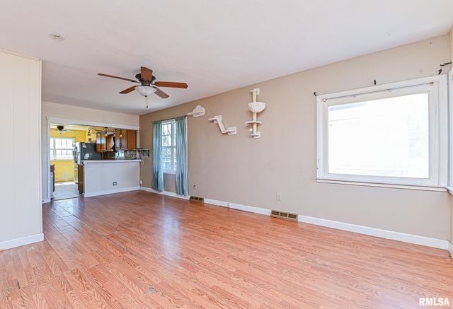 5318 W KATHERINE Avenue, Peoria, IL 61604