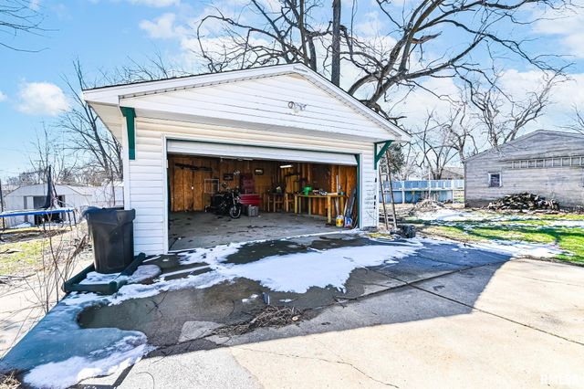 5318 W KATHERINE Avenue, Peoria, IL 61604