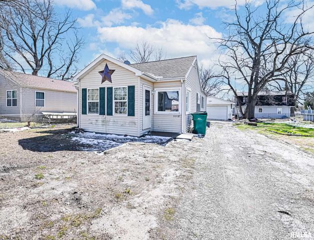 5318 W KATHERINE Avenue, Peoria, IL 61604