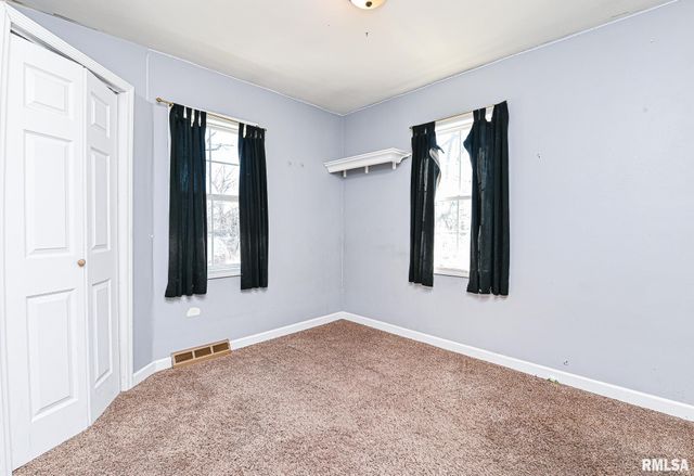 5318 W KATHERINE Avenue, Peoria, IL 61604