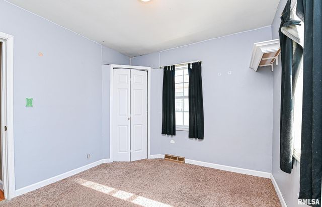 5318 W KATHERINE Avenue, Peoria, IL 61604