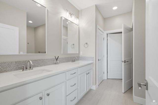 4705 Lichen Lane, Manhattan, KS 66503