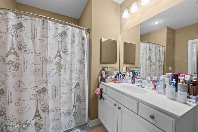 1500 Cadfel Court 202, Wilmington, NC 28412