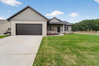 709 Prairie Lane, Mazomanie, WI 53560