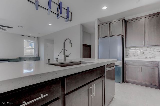 8874 Howell Street, Las Vegas, NV 89166