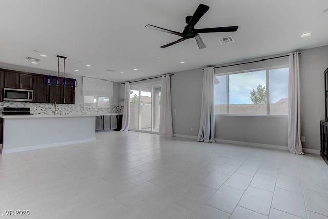 8874 Howell Street, Las Vegas, NV 89166