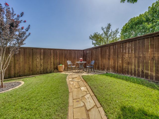 2924 Overland Trail, Sherman, TX 75092