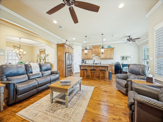2924 Overland Trail, Sherman, TX 75092