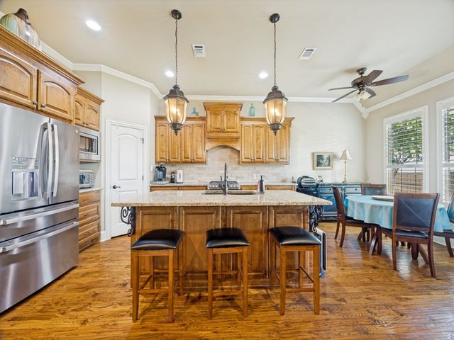 2924 Overland Trail, Sherman, TX 75092