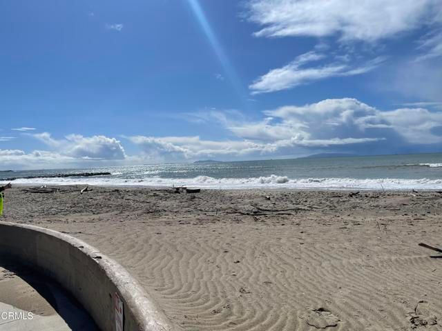 1150 Pittsfield Lane, Ventura, CA 93001